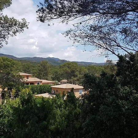 Bed & Breakfast D Hotes De La Louve *